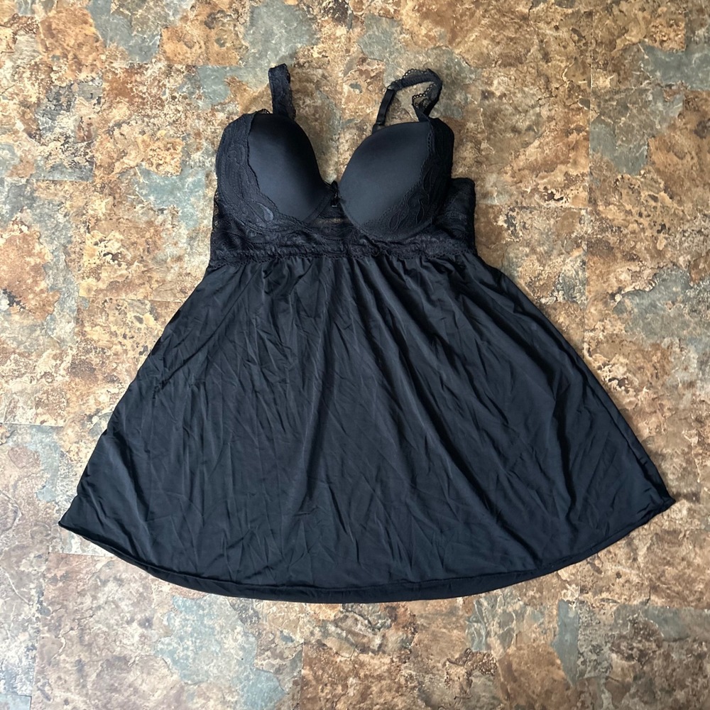 VENUS Lingerie Slip Womens Size Large Black Slight Push Up Underwire Padded